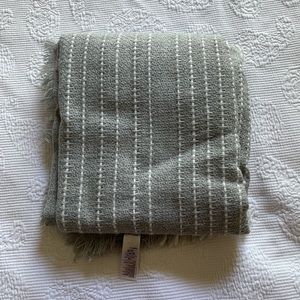Old Navy Gray with White Stripes Blanket Scarf